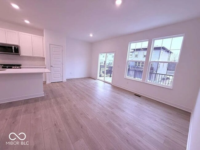 Building Photo - 4923 Gilet Dr