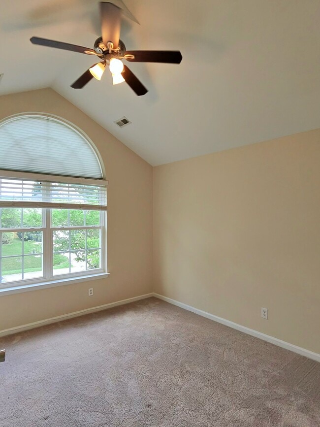 Building Photo - 105 Chardonnay Rd