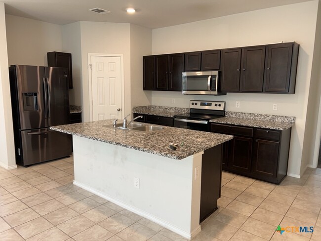 Building Photo - 9621 Malkier Dr