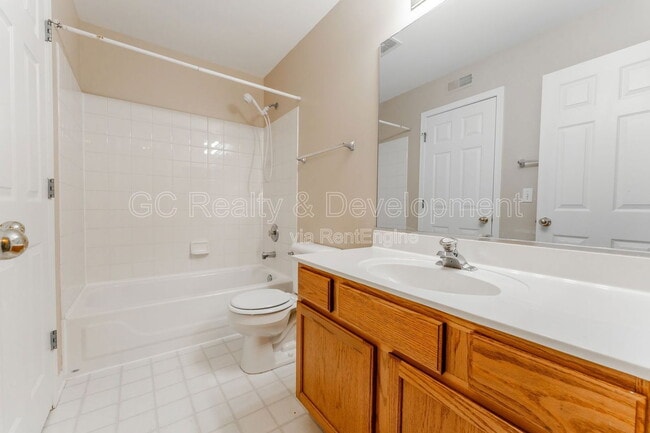 Building Photo - 2720 N Greenwood Ave