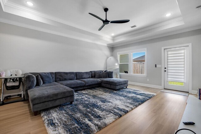 Building Photo - 11 Towles Rd