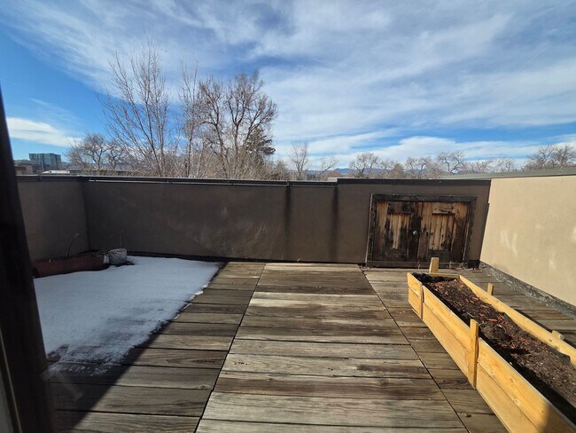 Building Photo - STUNNING 3-LEVEL LUXURYTOWNHOME NEAR SLOAN'S LAKE! ROOFTOP DECK + 2-CAR GARAGE!