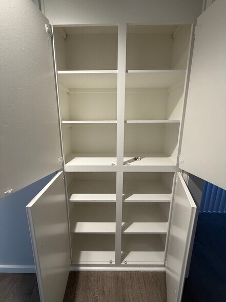 Building Photo - 7531 Hampton Ave