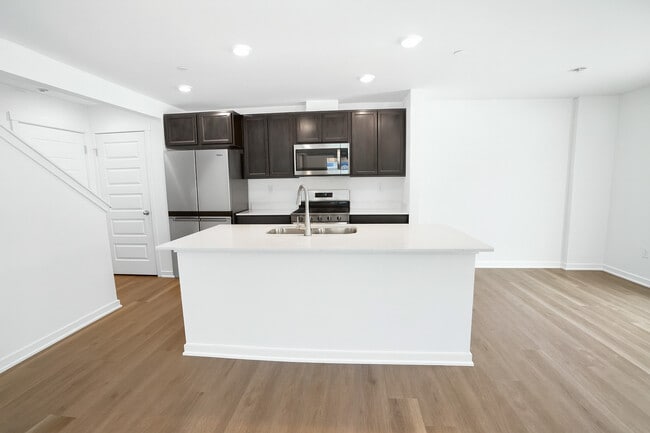 Building Photo - 3527 Richardson Cir