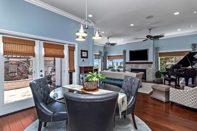 Building Photo - Prestigious Ocean View Retreat – Fully Rem...