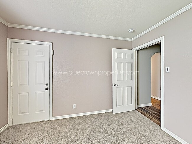 Building Photo - 2137 Barberry Dr