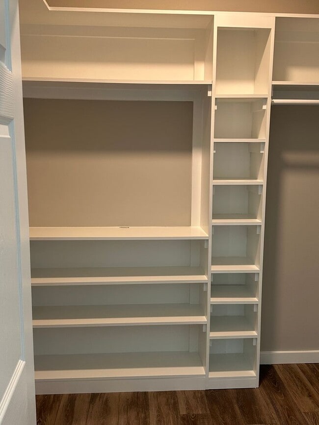 Building Photo - Short term lease. New Construction 4BR/4.5BA Great Location!