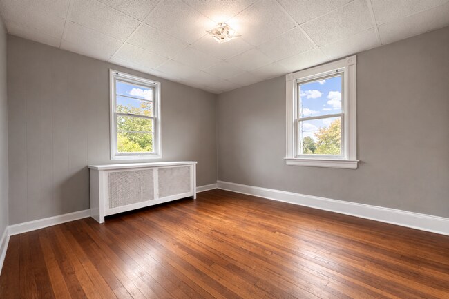 Building Photo - 2604 Hamilton Ave