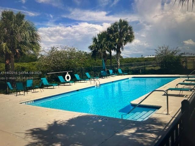 Building Photo - 1100 Gigon Ct