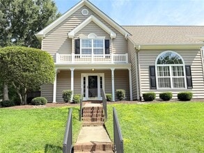 Building Photo - 708 Settlement Dr