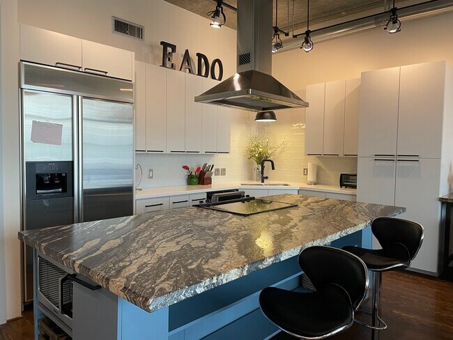 Updated kitchen 2023 - 505 Bastrop St