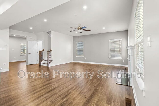 Building Photo - 2305 Wadlow Ln