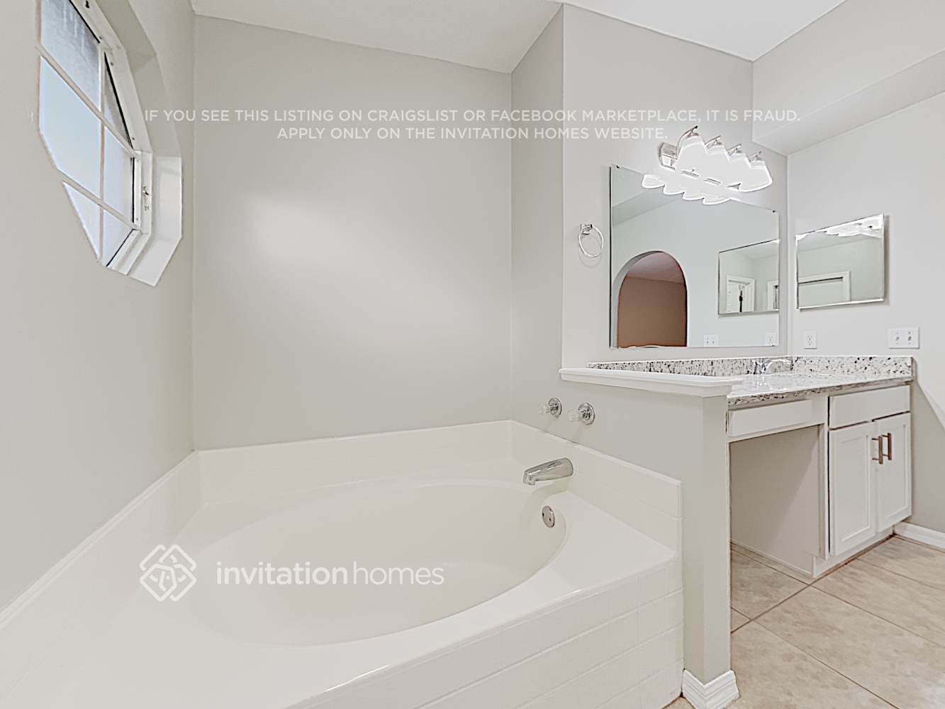 Building Photo - 14520 Lake Price Dr