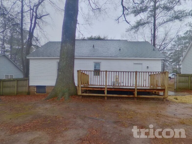 Building Photo - 237 Trinity Three Rd