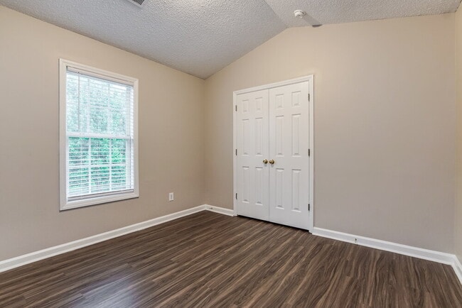 Building Photo - 33 Brantley Cir