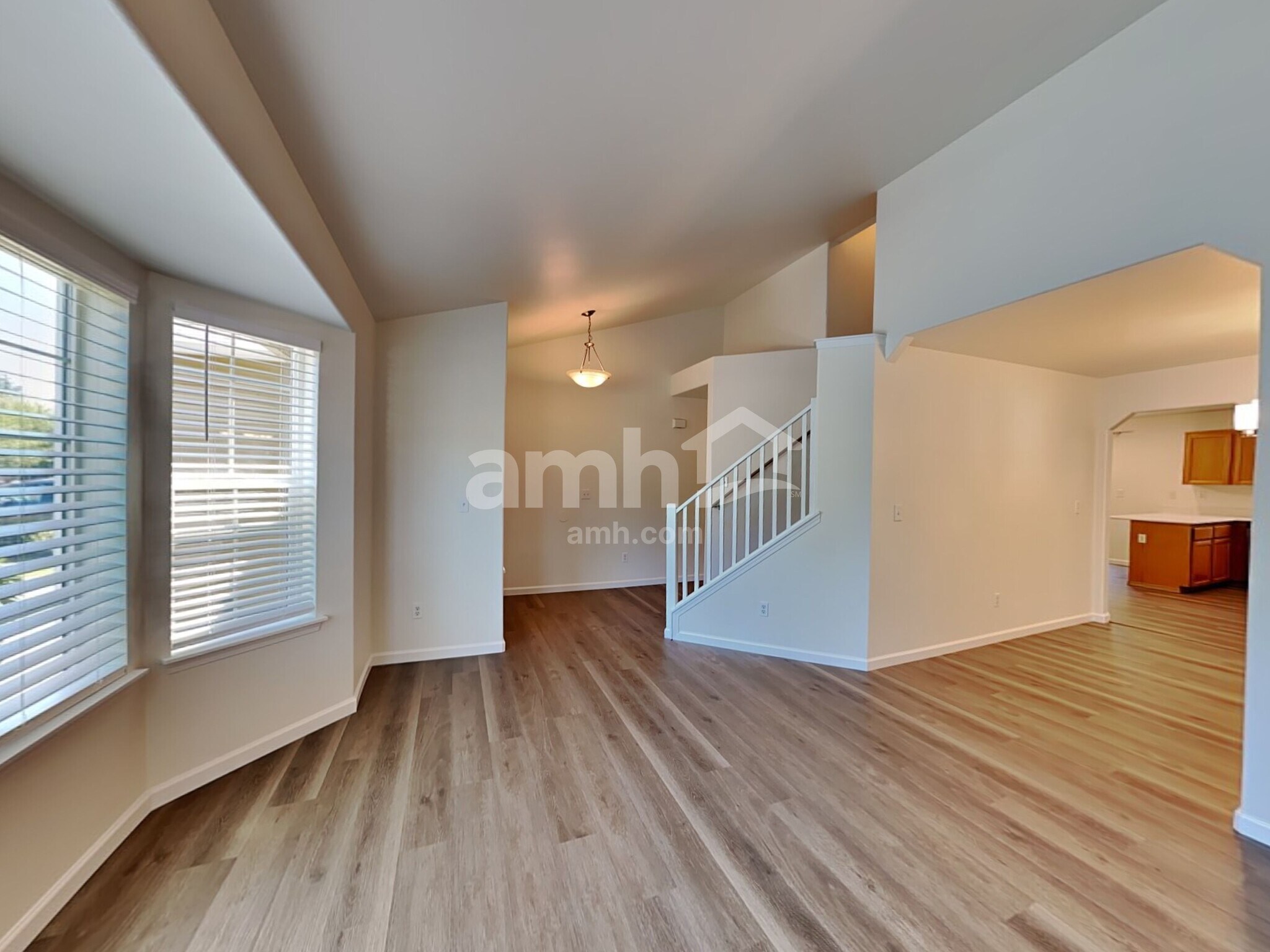 Building Photo - 17712 2nd Ave Ct E