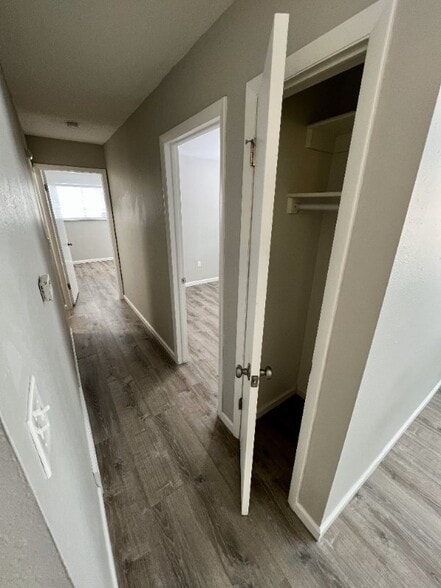 Building Photo - 221 Jessup St