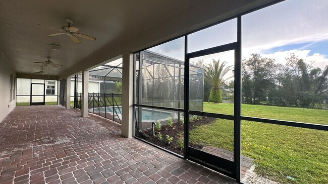Building Photo - 418 Brentwood Club Cove