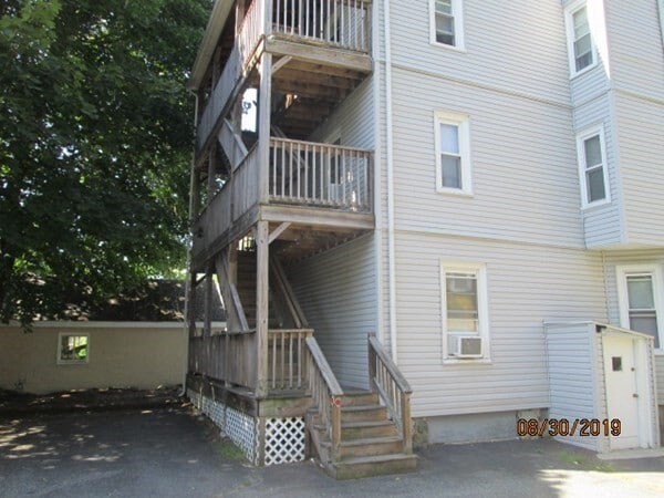 Building Photo - 53 Pearl St