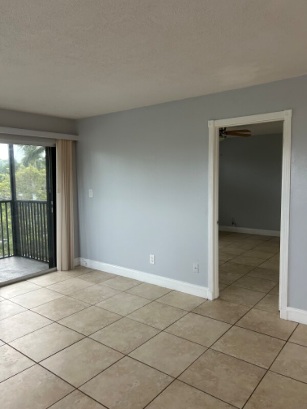 Building Photo - 701 N Indian River Dr