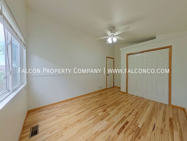 Building Photo - 8093 Fort Smith Rd