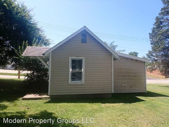 Building Photo - 1 br, 1 bath House - 1113 Smith St