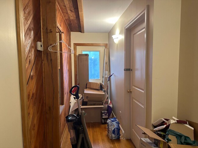 Building Photo - Unique 4 Bedroom with 2 Car Garage and out...