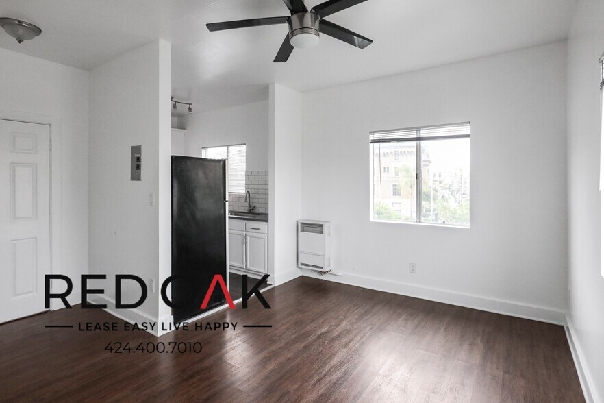 Primary Photo - 290 Loma Dr