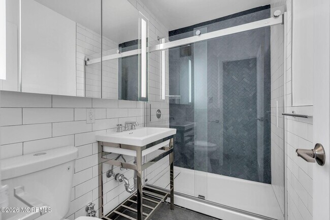 Building Photo - 10 Ocean Blvd