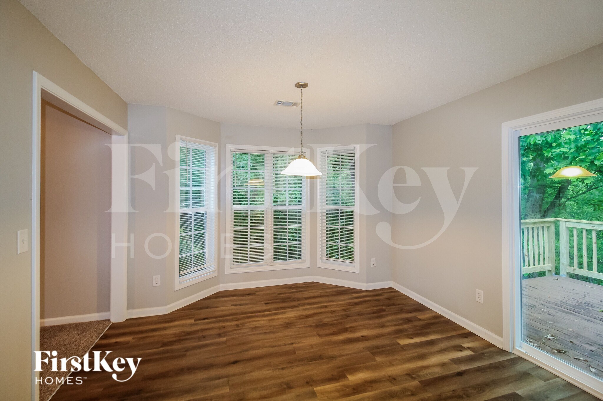 Building Photo - 5354 Crown Oaks Dr