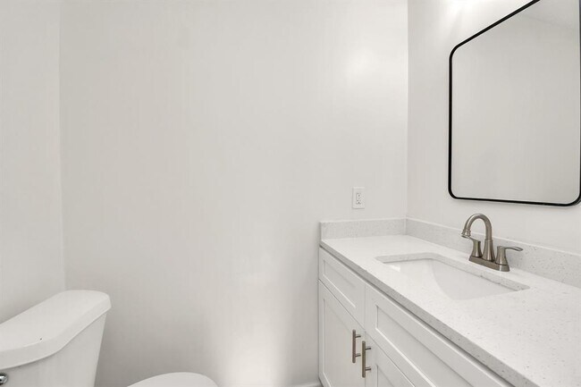 Building Photo - 3919 Fernglade Dr