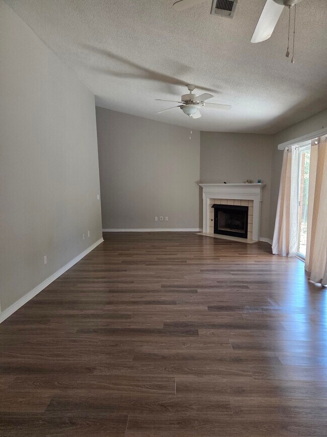 Building Photo - 1953 Gulf Bay Ln