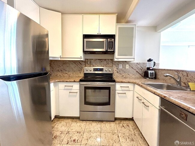 Building Photo - 1 Daniel Burnham Ct