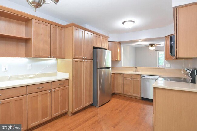 Building Photo - 13326 Waterside Cir