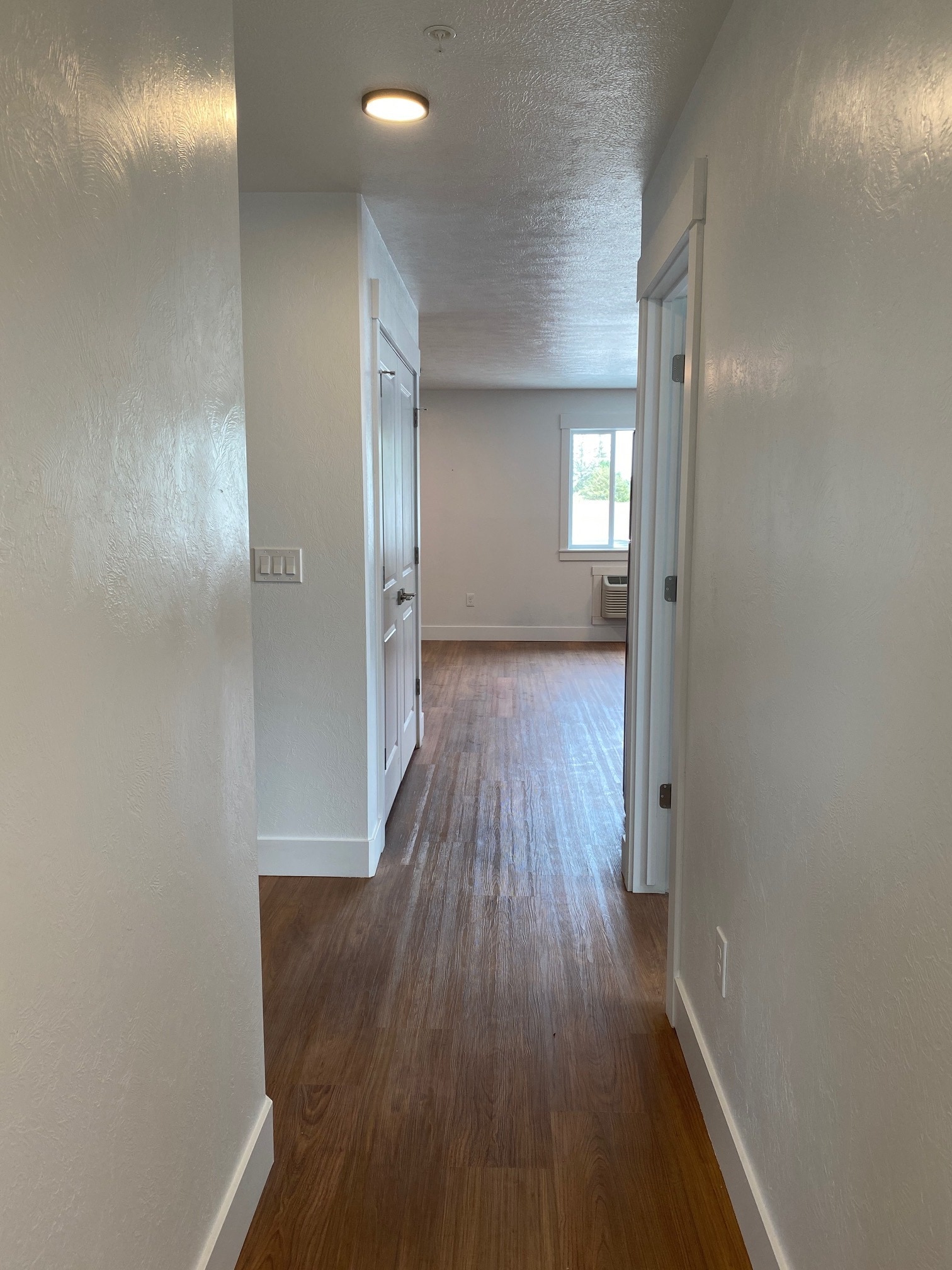 Building Photo - 640 Lincoln St