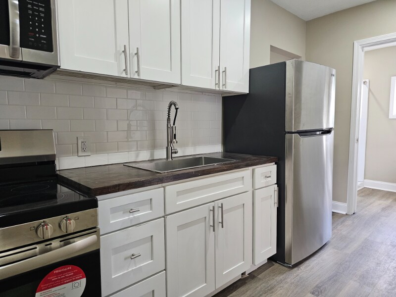 Building Photo - 233 W Madison St