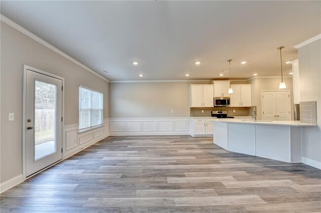 Building Photo - 5595 Rock Place Ct