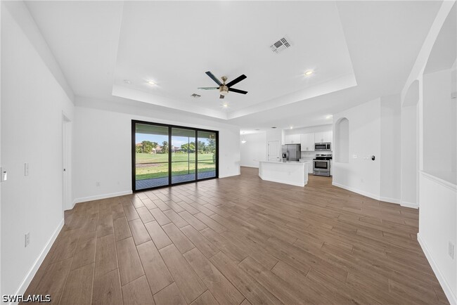Building Photo - 1388 Birdie Dr