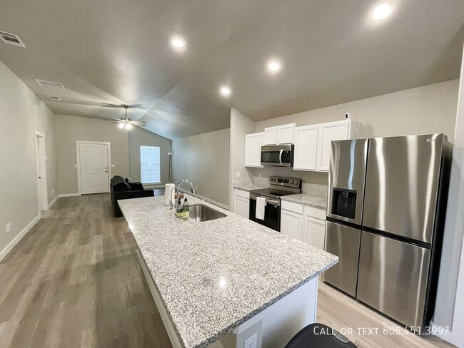 Building Photo - 3401 Urbana Pl