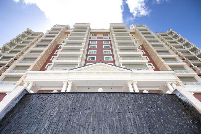 Building Photo - 1100 Sunset View Cir