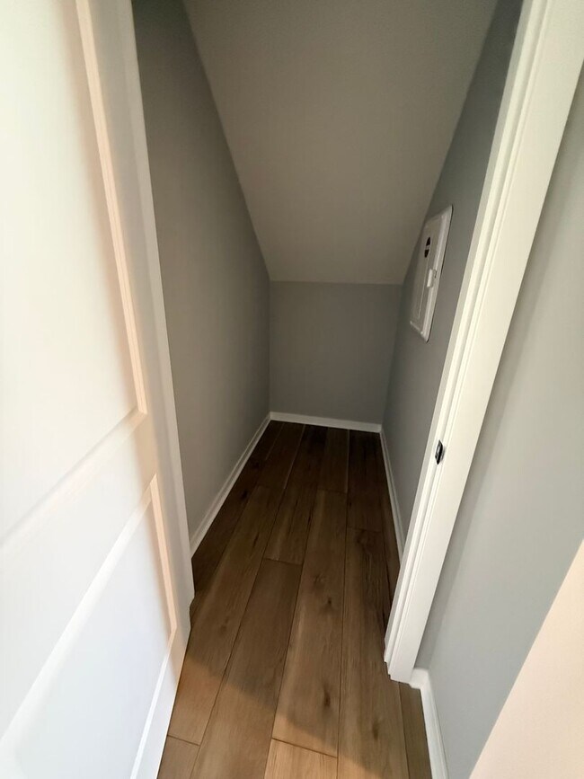 Building Photo - Stunning Westerville Condo with Loft | 2,086 Sq Ft | Garage | Move-In Ready