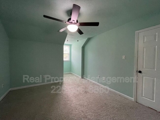 Building Photo - 1530 Lila St