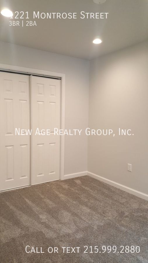 Building Photo - 1221 Montrose St