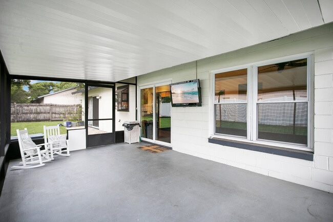 Building Photo - 292 Baywest Neighbors Cir
