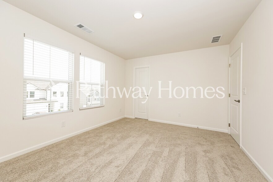 Building Photo - 105 Glacier Wy