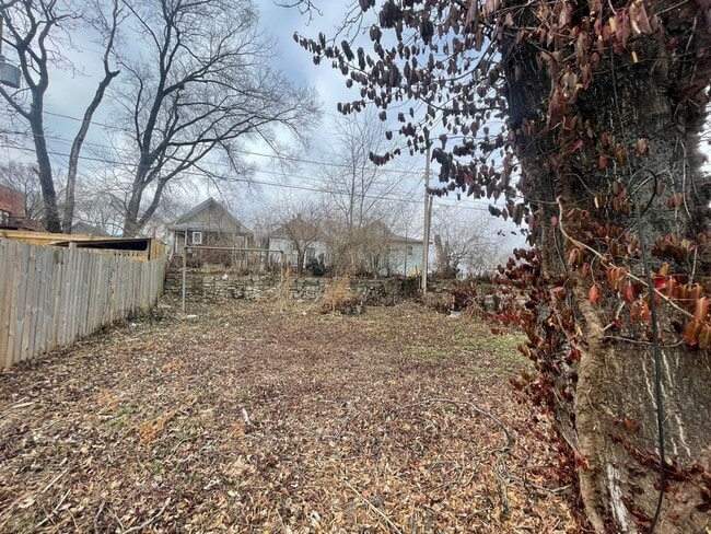 Building Photo - Remodeled 2 Bed/1 Bath home off 23rd!