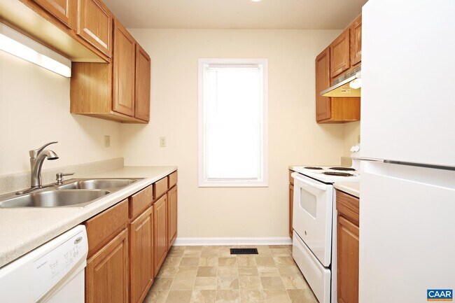Building Photo - 200 Stribling Ave
