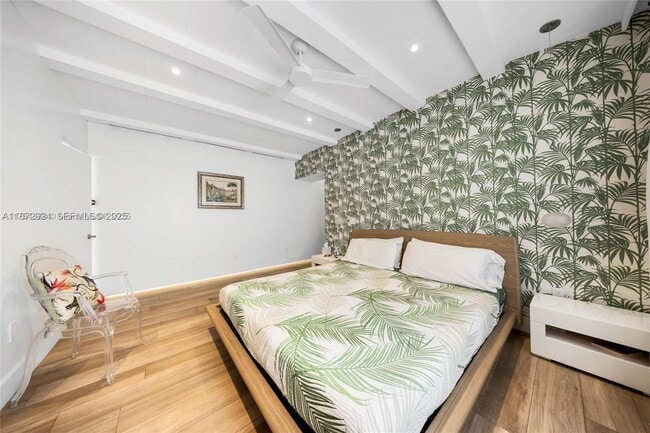 Building Photo - 1141 NE 90th St