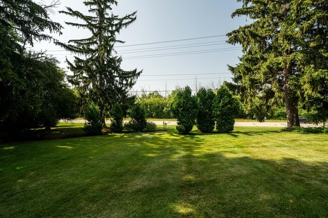 Building Photo - 12804 N Colony Dr