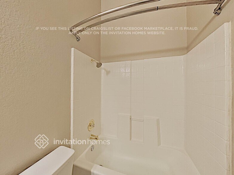 Building Photo - 2004 Gault Ct